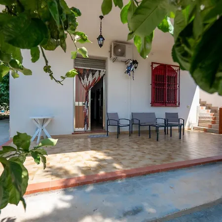 Holiday home Il Limoneto Di Nonno Corrado *